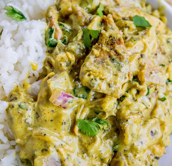 Slow Cooker Basil Chicken in Coconut Curry Sauce Slow Cooker Basil Chicken in Coconut Curry Sauce