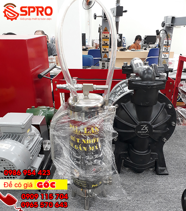 Máy hút nhớt xe máy pallsa 3 lít chuyên dùng cho tiệm rửa - sửa xe Honda Máy hút nhớt xe máy pallsa 3 lít chuyên dùng cho tiệm rửa - sửa xe Honda