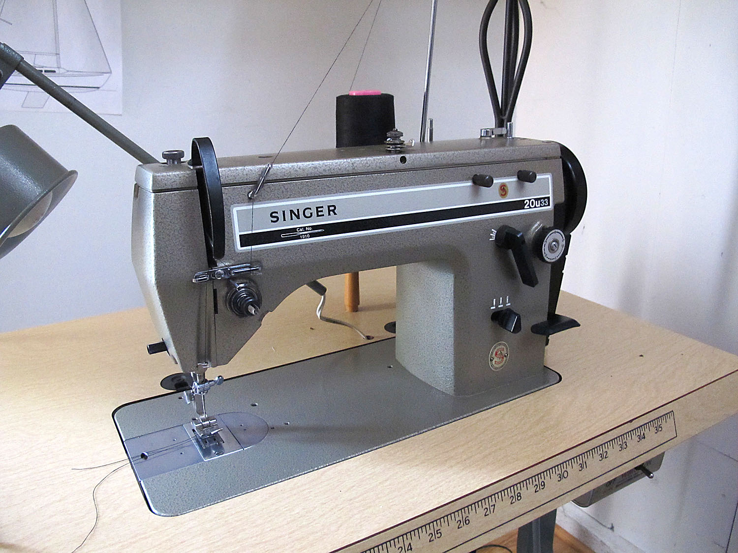Французские швейные машинки. Singer 20u. Зингер 20 u. Швейная машинка Зингер 20u33. Zig Zag Промышленная машинка швейная.