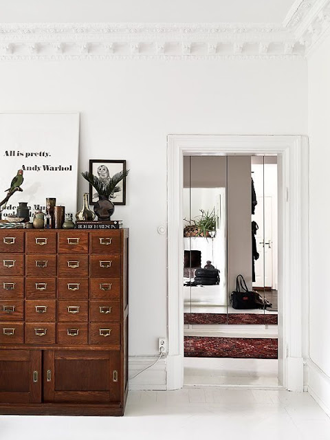 via bloodandchampagne.com as seen on linenlavenderlife.com