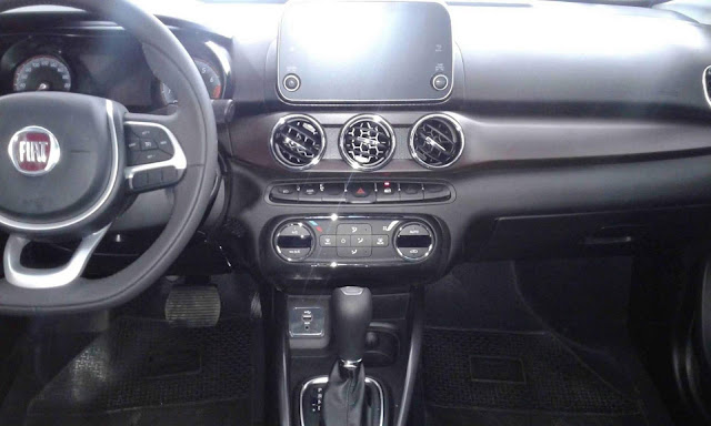 Fiat Argo Precision 1.8 Automático Fiat Argo Precision 1.8 Automático