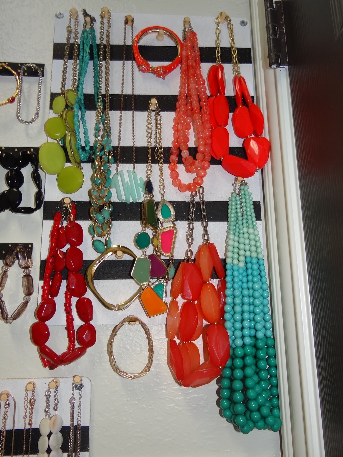 Interiors by Tessa DIY JEWELRY ORGANIZATION