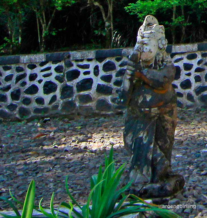 situs makam jerman arca domas bogor