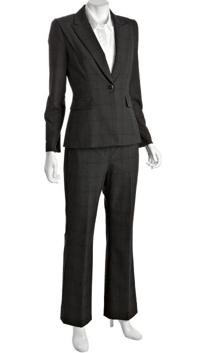 Women Dressing Guide: women Suits for Work