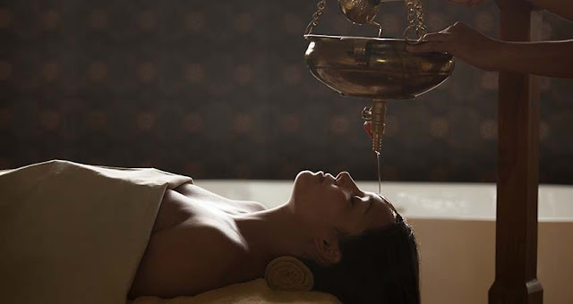 Wanita Butuh Cantik Dengan Perawatan Spa Wanita Butuh Cantik Dengan Perawatan Spa