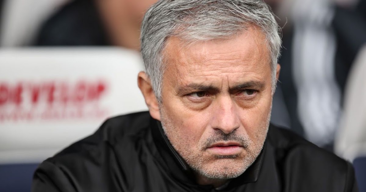 FOOTBALL : JOSE MOURINHO COULD LEAVE MANCHESTER UNITED FOR PARIS ST