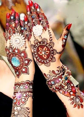 Floral Tikka Style Bridal Mehndi Design