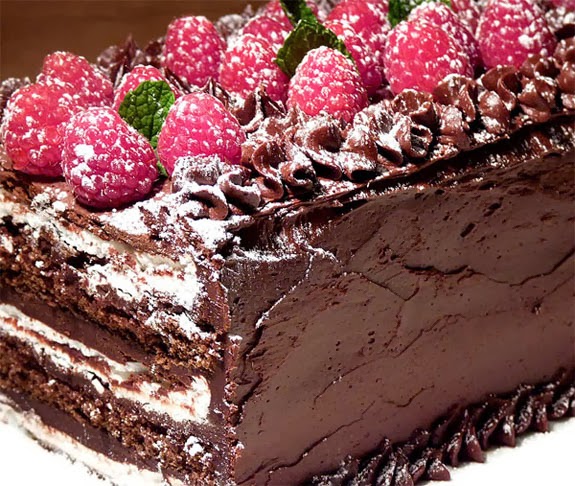 Christmas Devil's Chocolate Cake with Cream Cheese ...