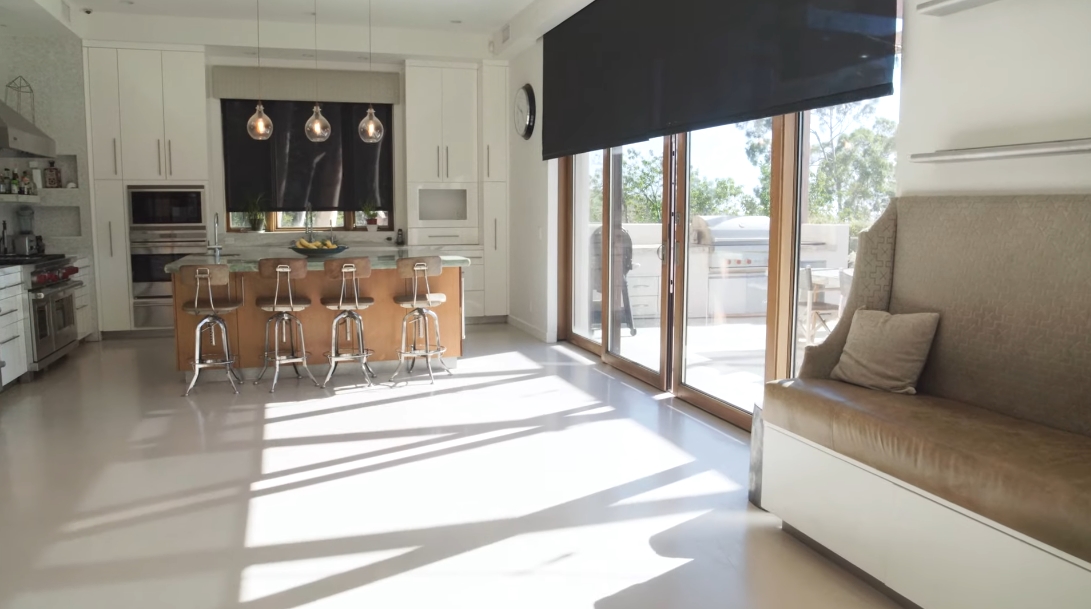 10 Interior Design Photos vs. 6315 Gayton Pl, Malibu, CA Luxury Home Tour