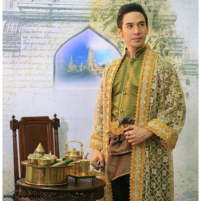 โป๊ป ธนวรรธน์ - เบลล่า ราณี บวงสรวง บุพเพสันนิวาส