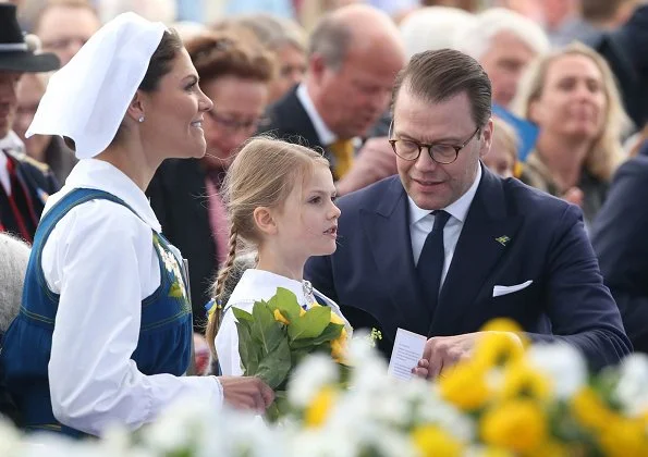 Queen Silvia, Crown Princess Victoria, Prince Daniel, Princess Estelle, Prince Carl Philip, Princess Sofia, Princess Madeleine and Christopher O'Neill