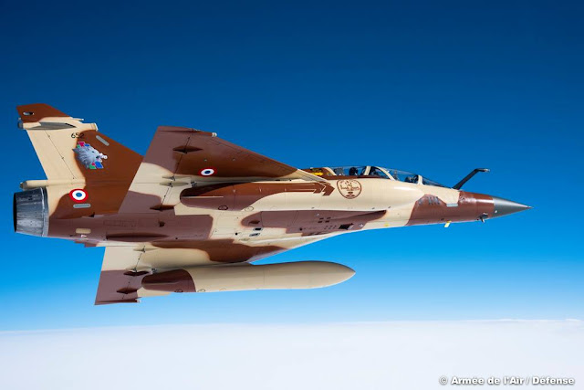 المقاتله الفرنسيه Dassault Mirage 2000 Beautiful%2BFrench%2BAir%2BForce%2BMirage%2B2000D%2Bwith%2Bspecial%2Bpaint%2Bscheme%2B1