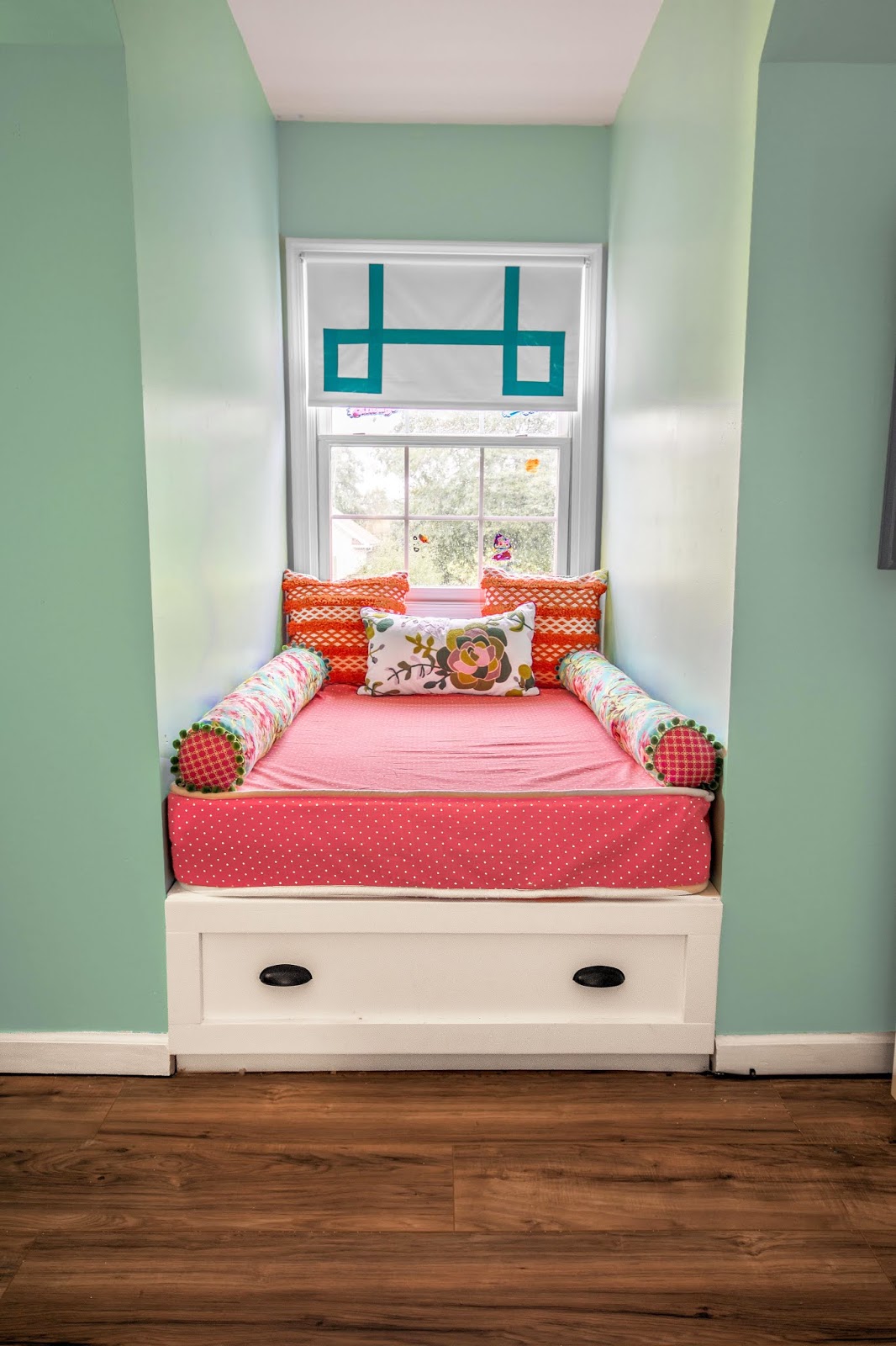 Grosgrain Window Alcove to Daybed Makeover