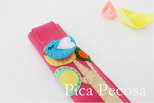 tutorial-hacer-funda-rigida-diy-regla-carton-reciclado-fieltro