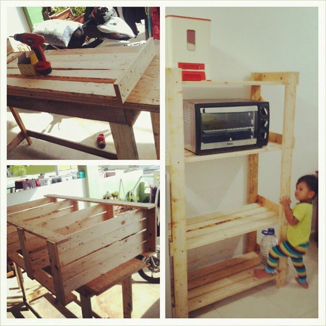 Mustaqqim Sharif Kerja Kayu Projek Pallet Rak Pantry Aterrr Kome Nengok Ler Udah Siap Rak Ada Hobi Baru Plak Anak Nie Manjat