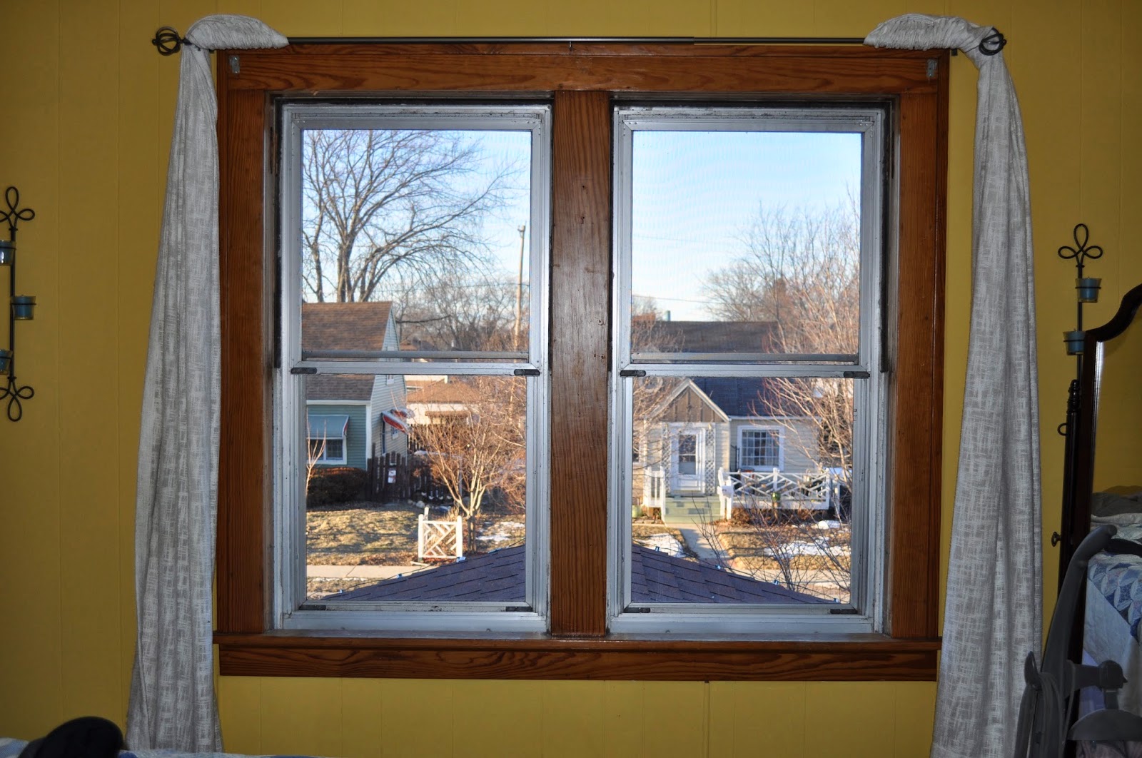 jeld-wen replacement windows, windows, replacement windows, spray foam insulation, insulation windows, caulk, vinyl windows