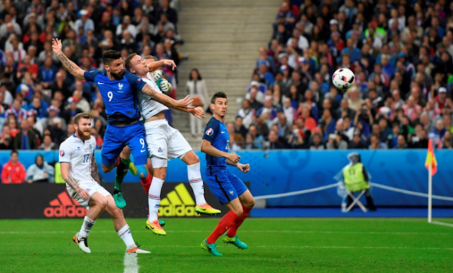 Olivier Giroud Cetak goll ke-lima bagi Perancis Olivier Giroud Cetak goll ke-lima bagi Perancis