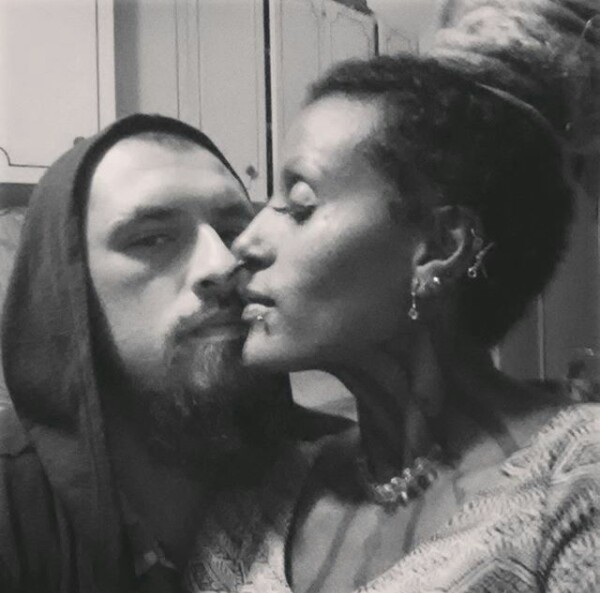 Woman shares nude photo of herself hugging husband as they celebrate 10th anniversary