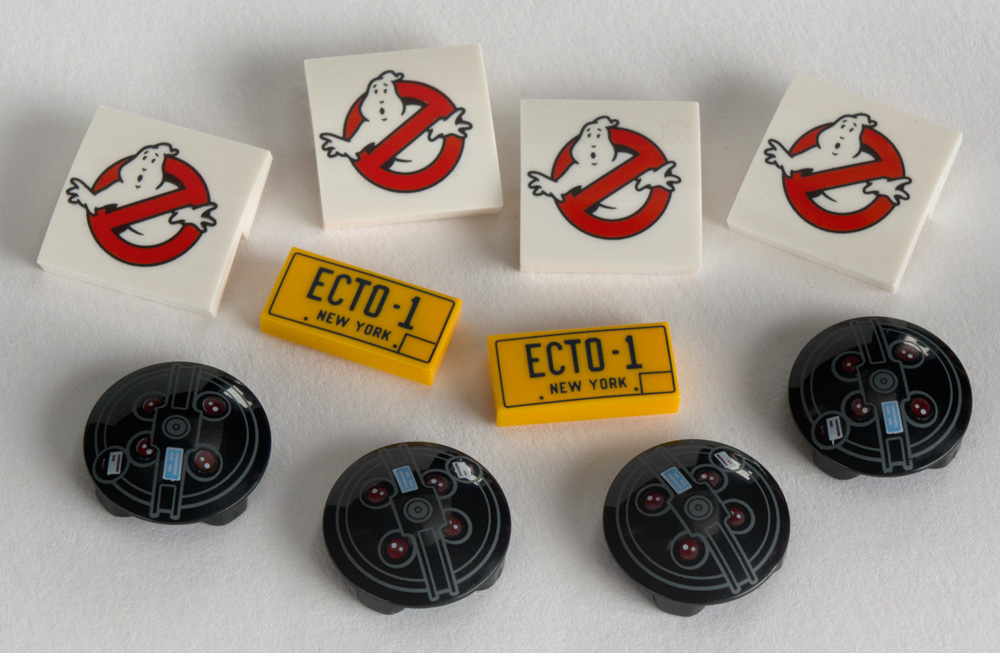 lego-ghostbusters-printed-tiles-logo-ect