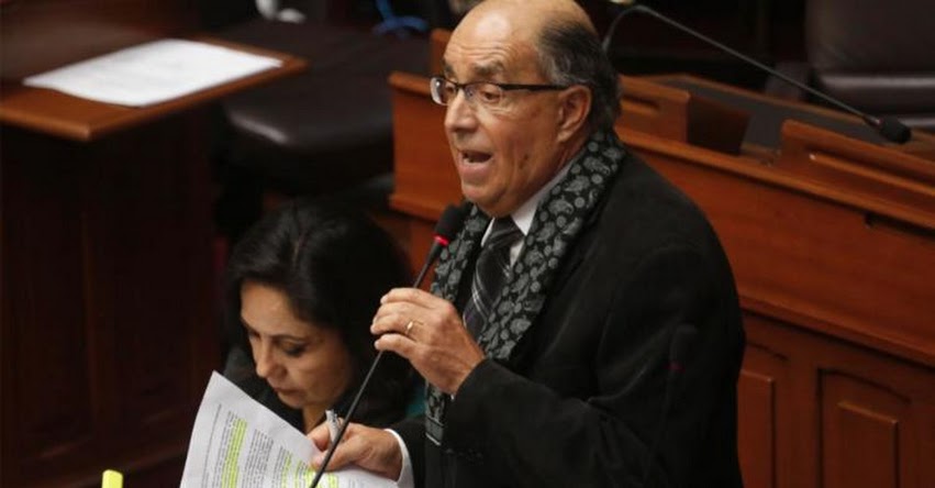Congresista Donayre propone ley para prohibir a jóvenes de 17 años salir después de las 10 de la noche Congresista Donayre propone ley para prohibir a jóvenes de 17 años salir después de las 10 de la noche