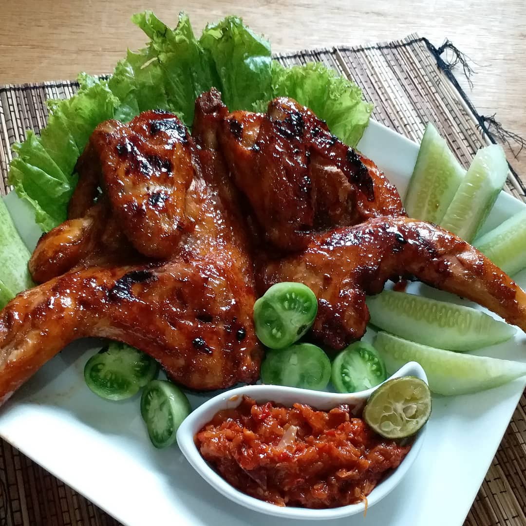 Resep Ayam Bakar Kecap, Bumbu Meresap dan Nendang Resep Ayam Bakar Kecap, Bumbu Meresap dan Nendang