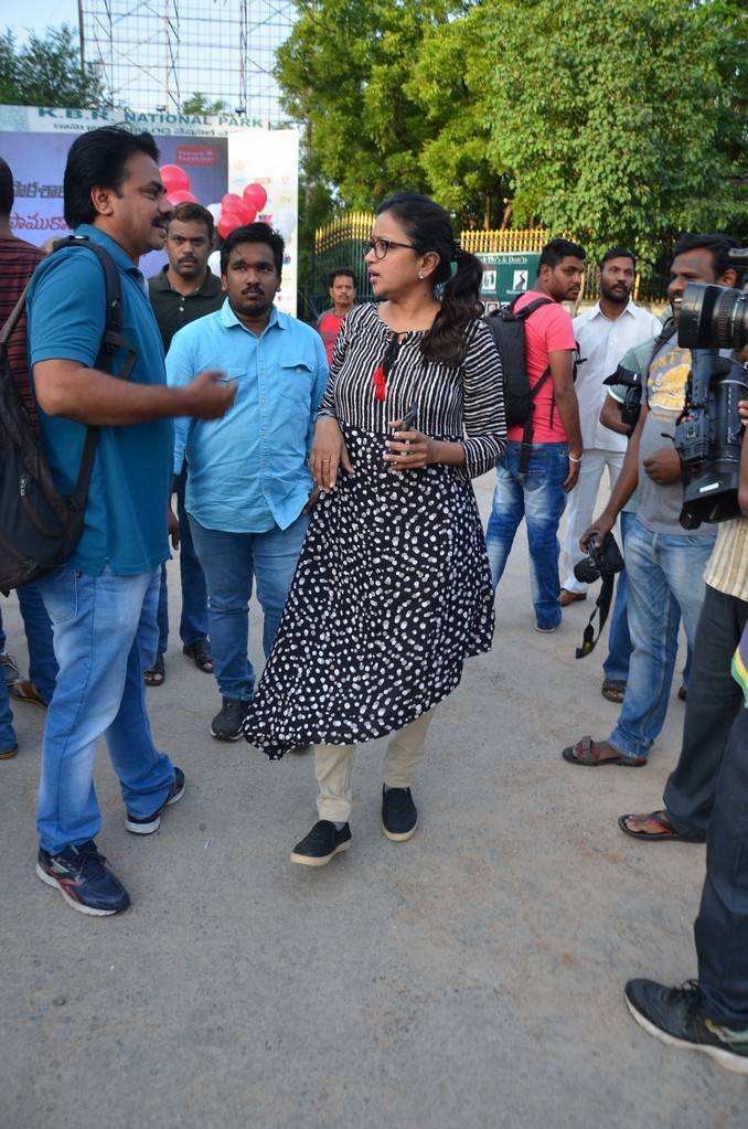 Suma In Black Dress At Anti Drug Walk Campaign