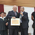 I.E. Jorge Chávez reconoce labor de alcalde de Casa Grande por la educación