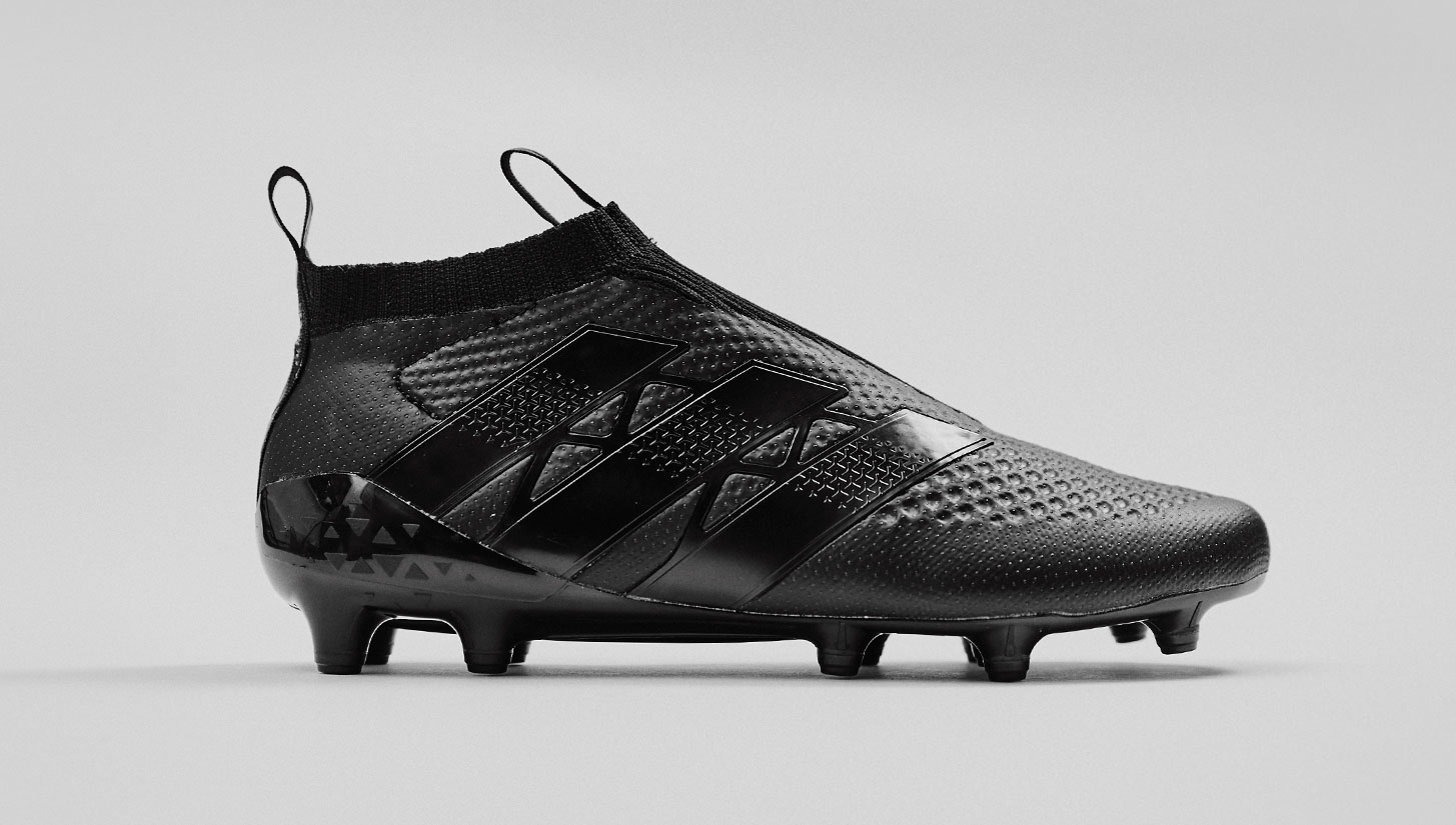 Revolutionary Laceless Adidas Boots Receive World's First OnPitch