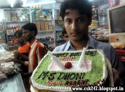 Fans Celebrate Dhoni Birthday