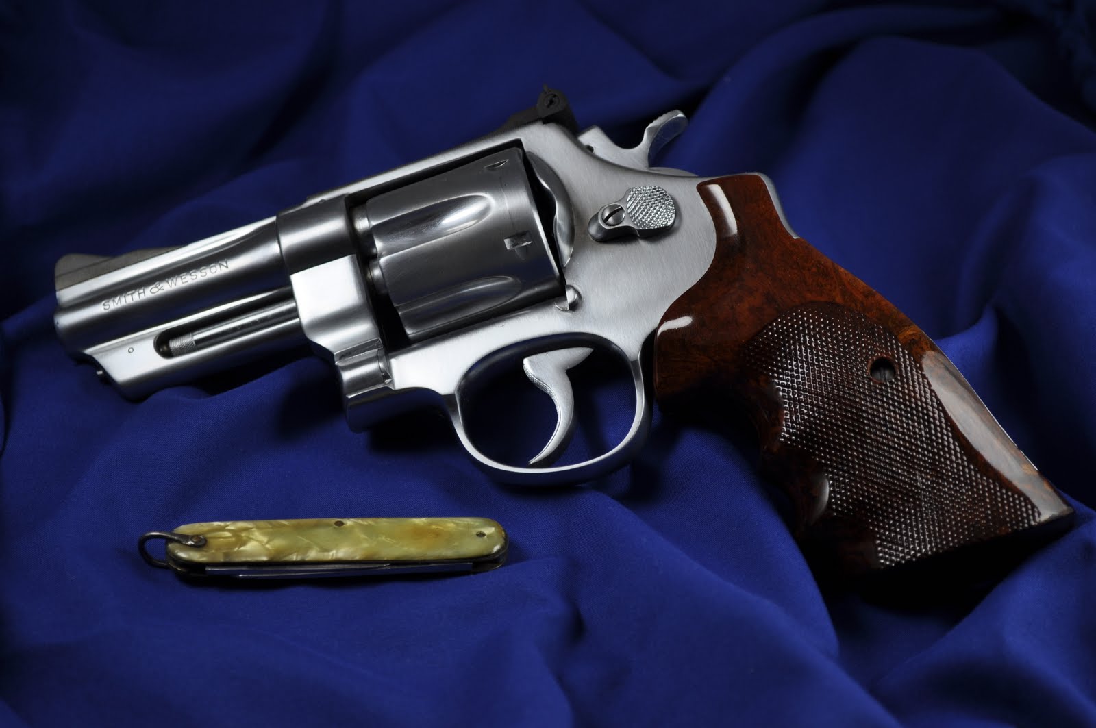 Enfield mk1 револьвер. револьвер 1 2. револьвер enfield no. смит и вессон модель 29. револьвер 01.