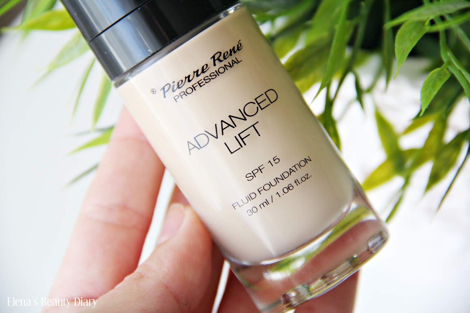 шисейдо тональный с лифтинг эффектом synchro skin radiant. тональный крем-лифтинг с гиалуроновой кислотой тон 01 фарфоровый proluxury. Pro luxury тональный крем-лифтинг. тональный крем дольче габбана 148 amber. тональный средства с лифтинг эффектом.