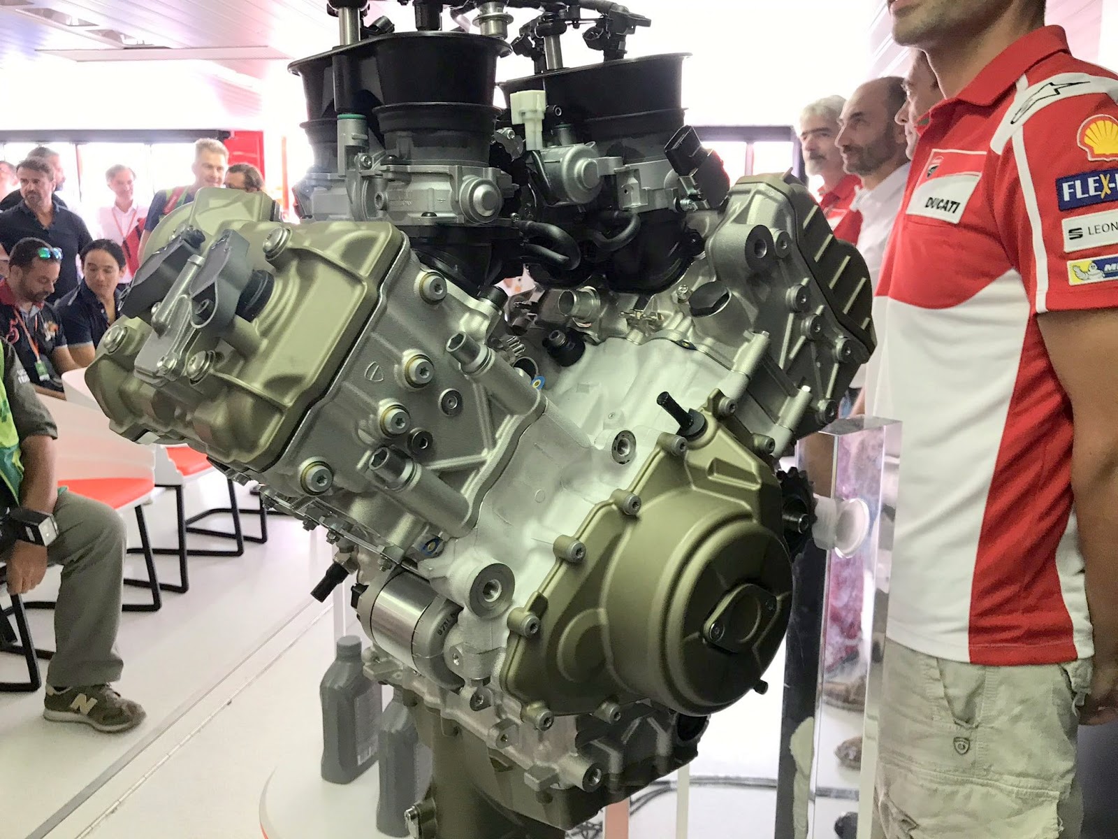 Ducati perkenalkan mesin V4 yang akan mengantikan L-Twin pada New Panigale !