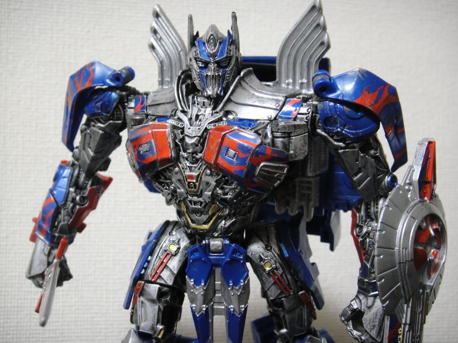 オプティマス プライム リペイント 最後の騎士王 Optimus Prime The Last Knight Custom Repaint