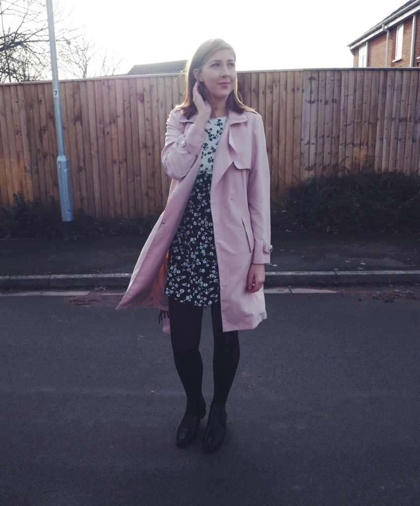 asos, ASDA, asseenonme, wiw, whatimwearing, chelseaboots, fbloggers, blackandwhite, blackandwhiteflorals, floraldress, fashionpost, fashionbloggers, pinktrench, ootd, outfitoftheday, lotd, lookoftheday