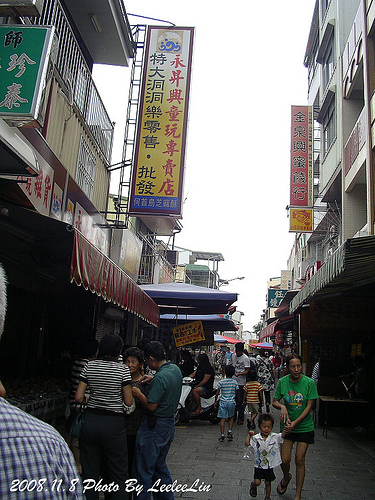 台南安平單車遊|安平老街劍獅