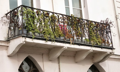 Balcon du 18-20 quai d'Orléans à Paris