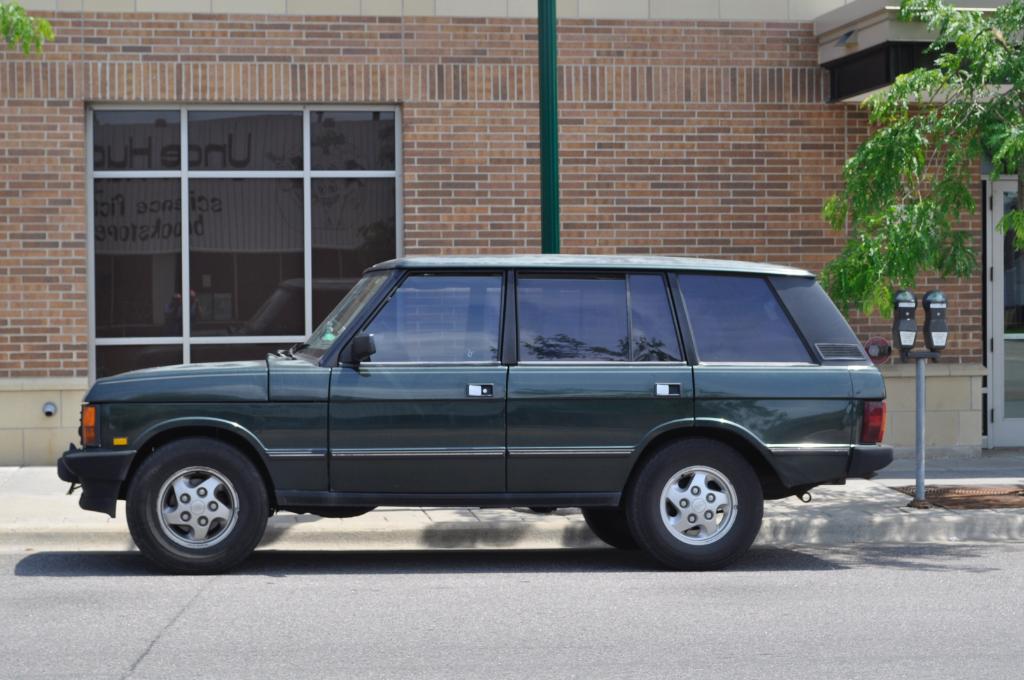 The Automotive Way Minneapolis Street Sighting Range Rover County LWB