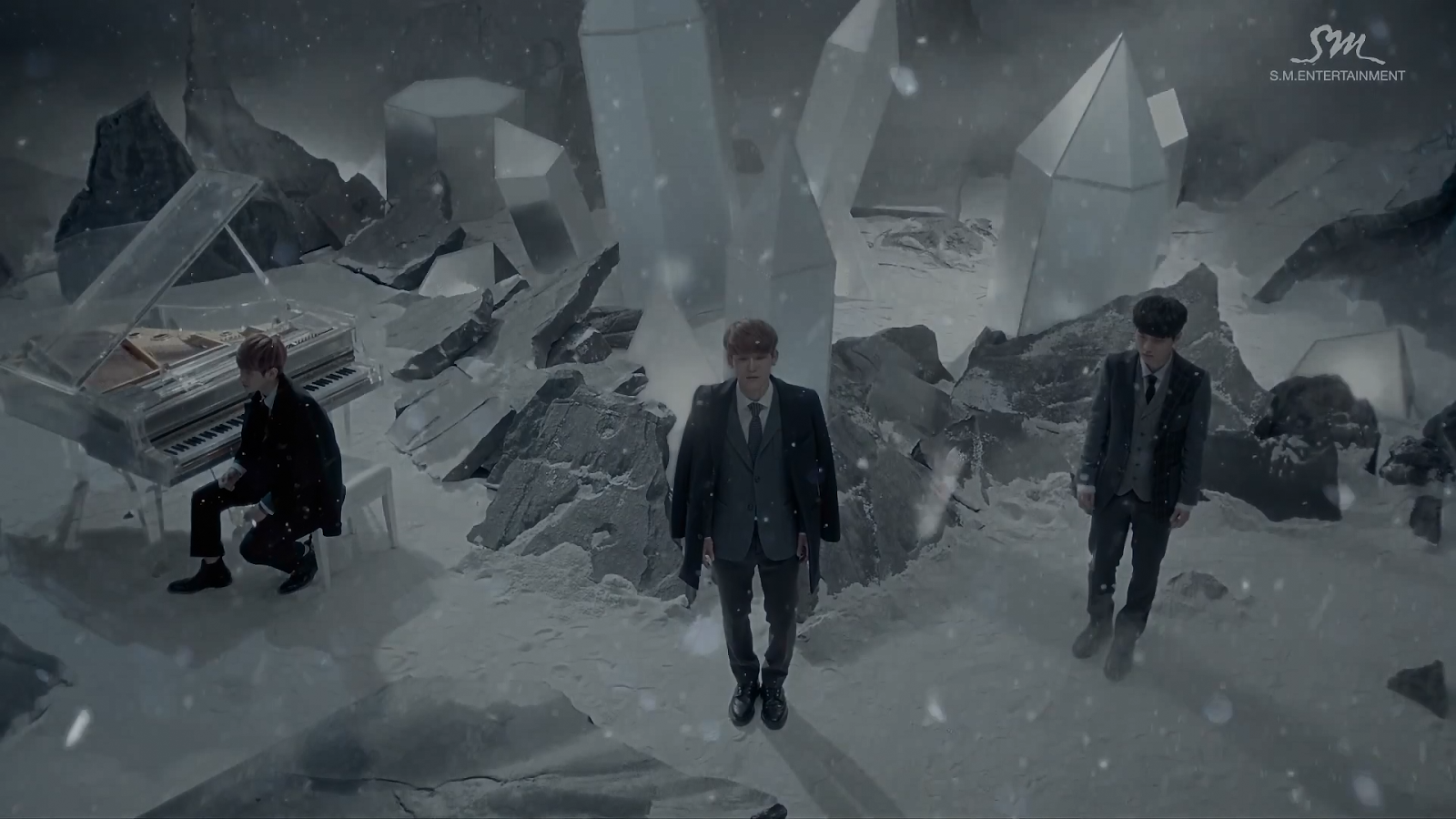 Renita Style: Lirik lagu EXO - Miracle in December + Indonesian