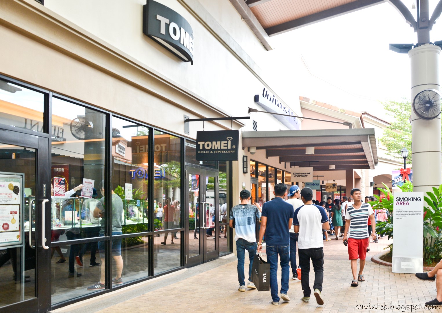 Entree Kibbles: Johor Premium Outlets - Discounted Branded Goods @ Malaysia