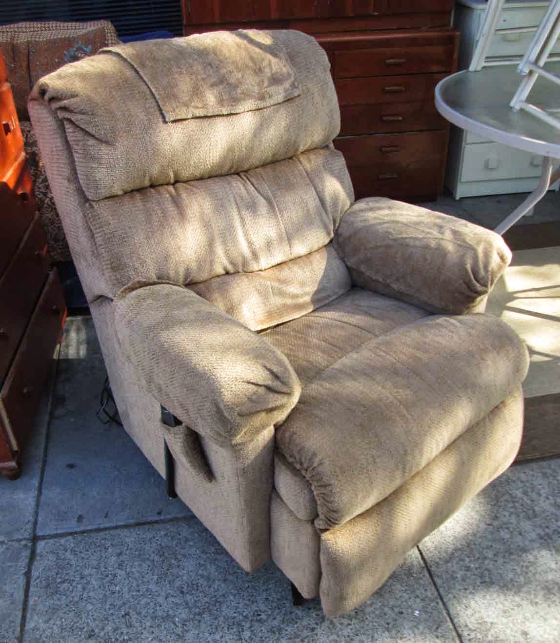 UHURU FURNITURE & COLLECTIBLES SOLD Comfy Electric Lift Chair 95