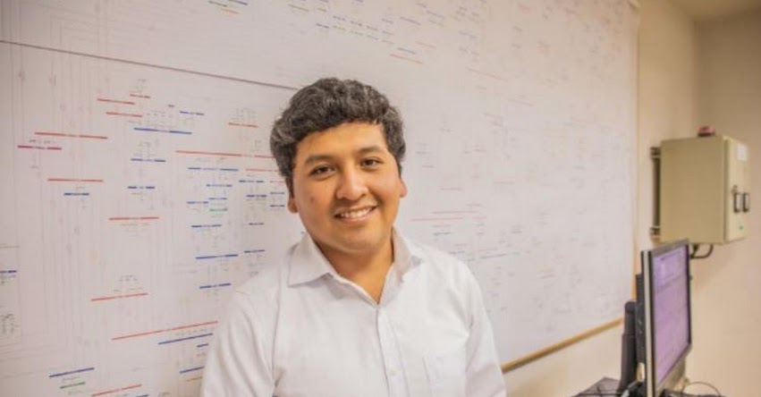 OMAR QUISPE ÁVILA: Conoce al talento de Beca 18 que lleva energía a miles de peruanos - PRONABEC - www.pronabec.gob.pe OMAR QUISPE ÁVILA: Conoce al talento de Beca 18 que lleva energía a miles de peruanos - PRONABEC - www.pronabec.gob.pe