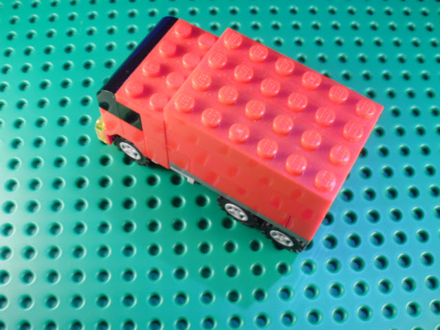 MOC LEGO Camião vermelho