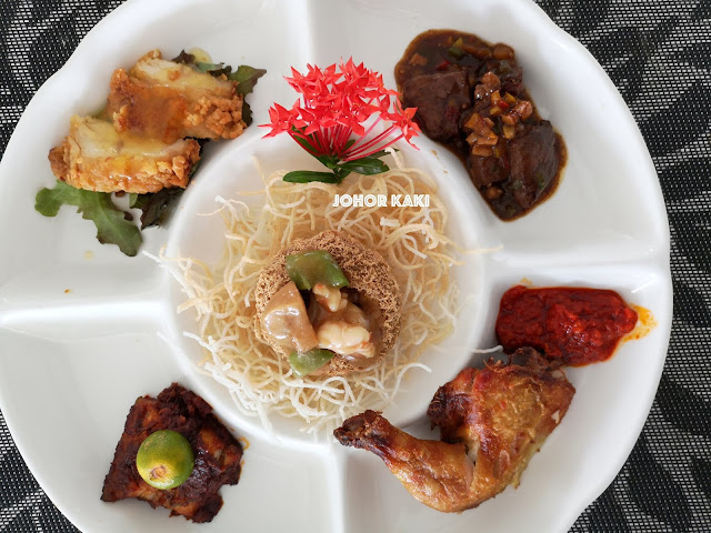 A One Night Getaway at Batam Turi Beach Resort Rijsttafel