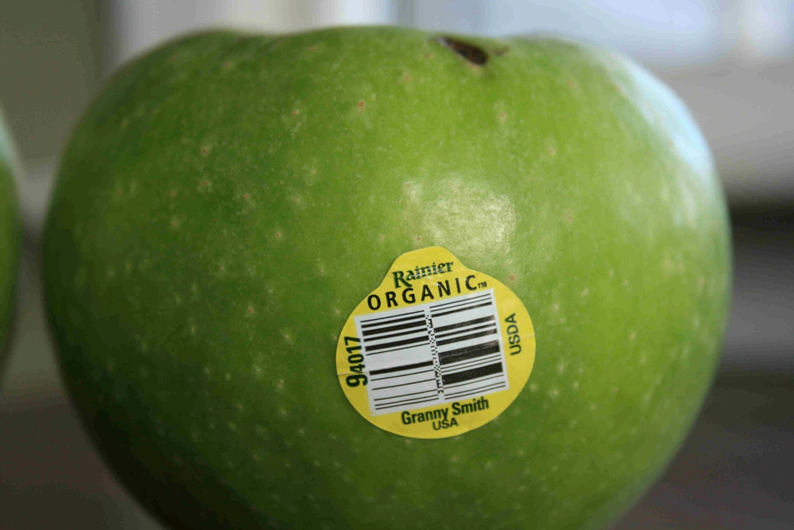 Organic apples make the perfect health food