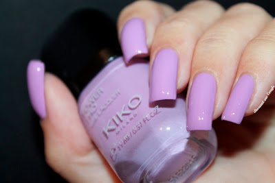 Swatch of the nail polish "17 - Lilac" from Kiko Power Pro