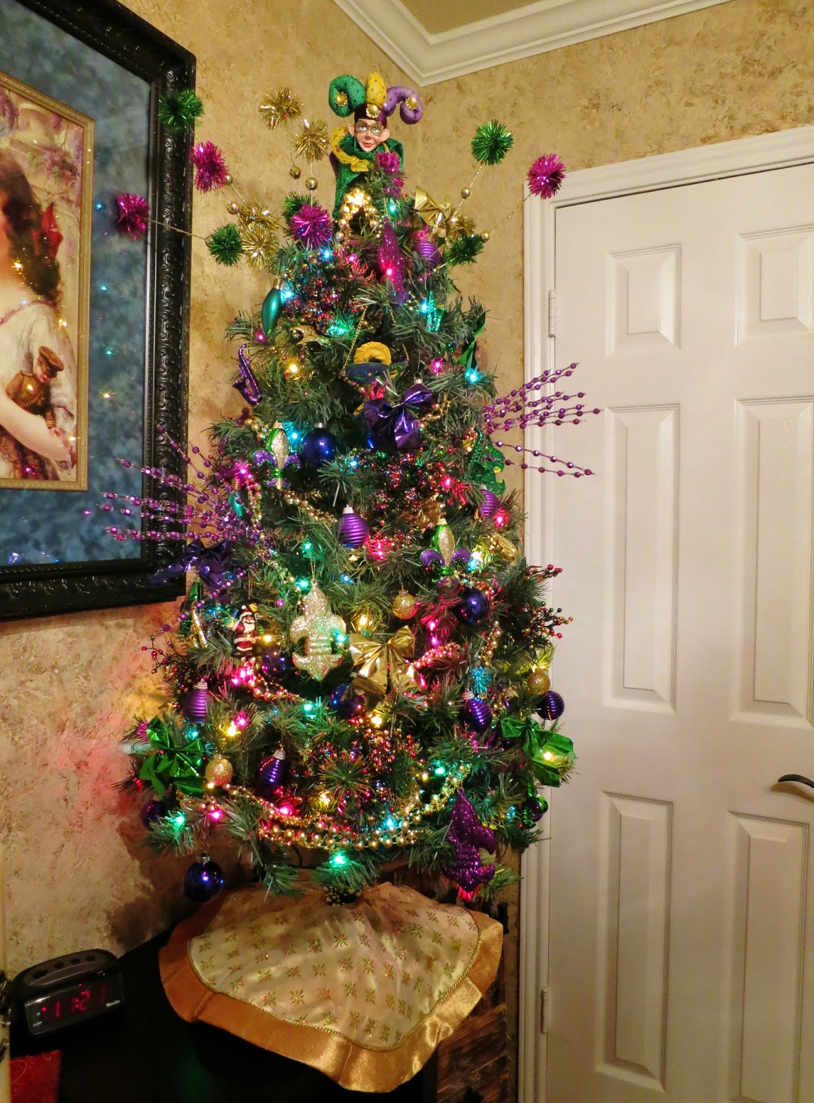 Turn that Christmas tree into a Mardi Gras tree