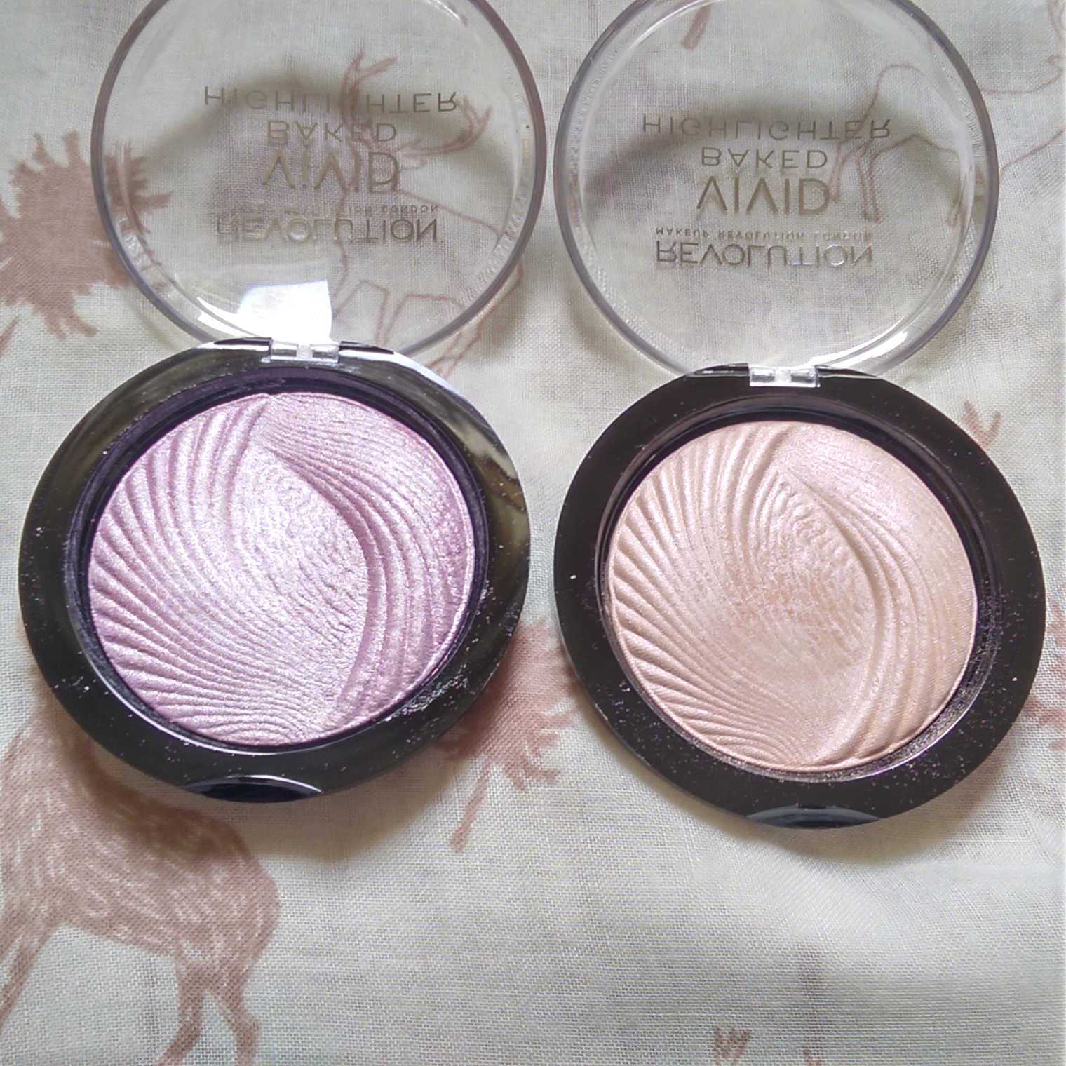 A Scruffy Duck Revolution Vivid Baked Highlighters in Pink Lights and
