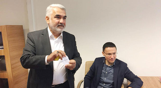 Zekeriya Yapıcıoğlu kura çekiminde 7. sırada yer aldı Zekeriya Yapıcıoğlu kura çekiminde 7. sırada yer aldı
