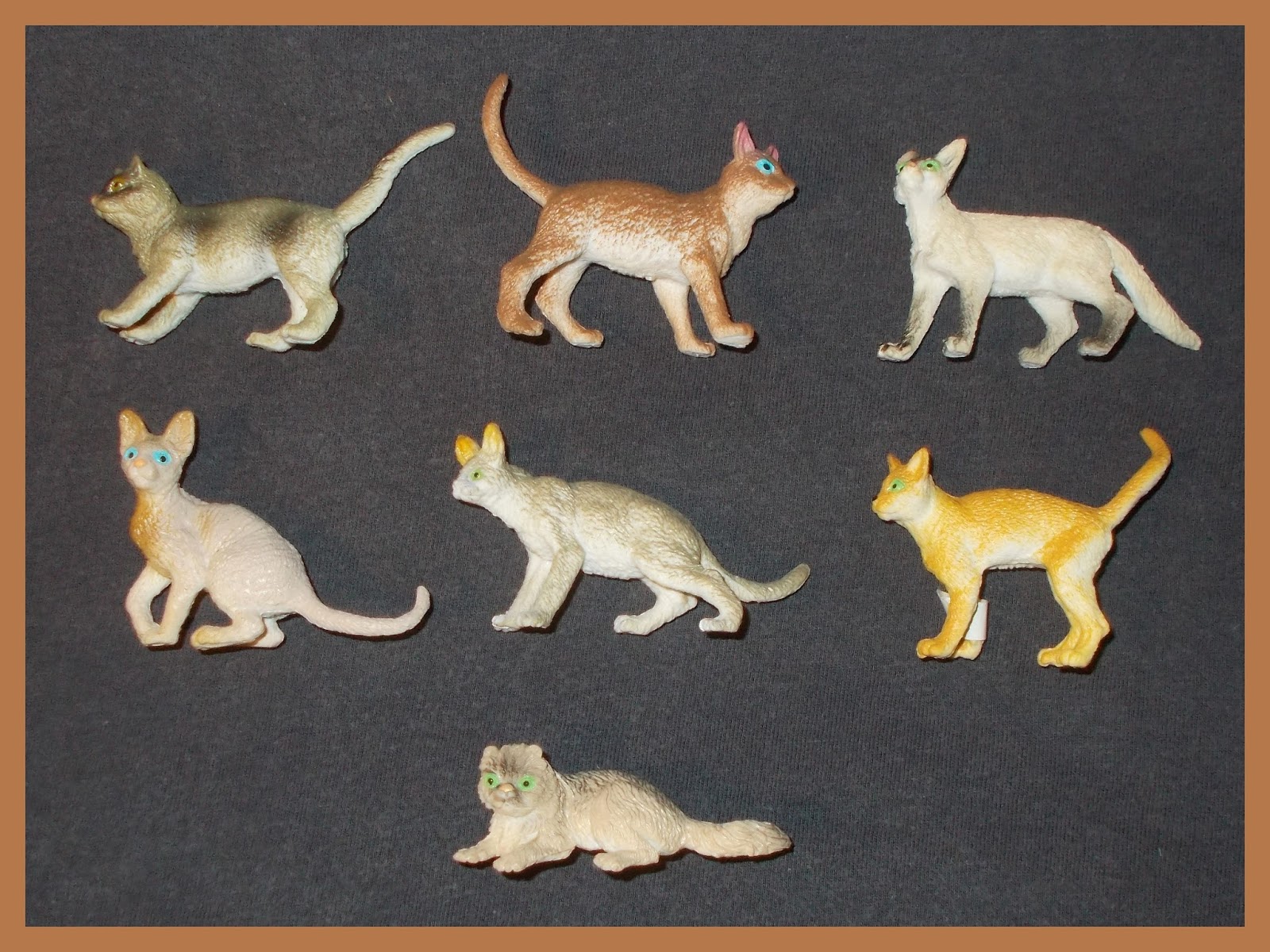 Small Scale World: C is for Cats, Chats, Mats