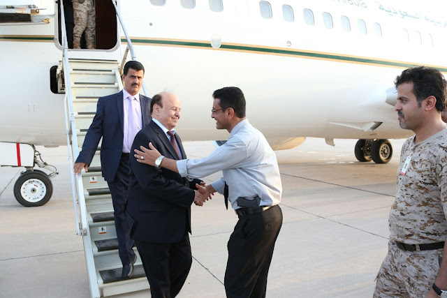 ماذا قال الرئيس هادي في أول تصريح له فور وصوله إلى عدن «صورة»